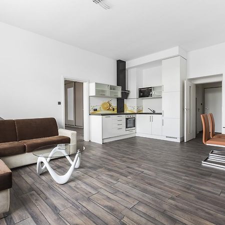 Apartsee Hálkova Plzeň Exterior foto