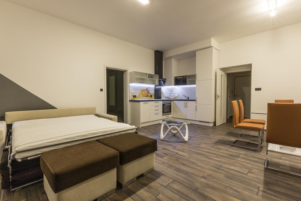 Apartsee Hálkova Plzeň Exterior foto